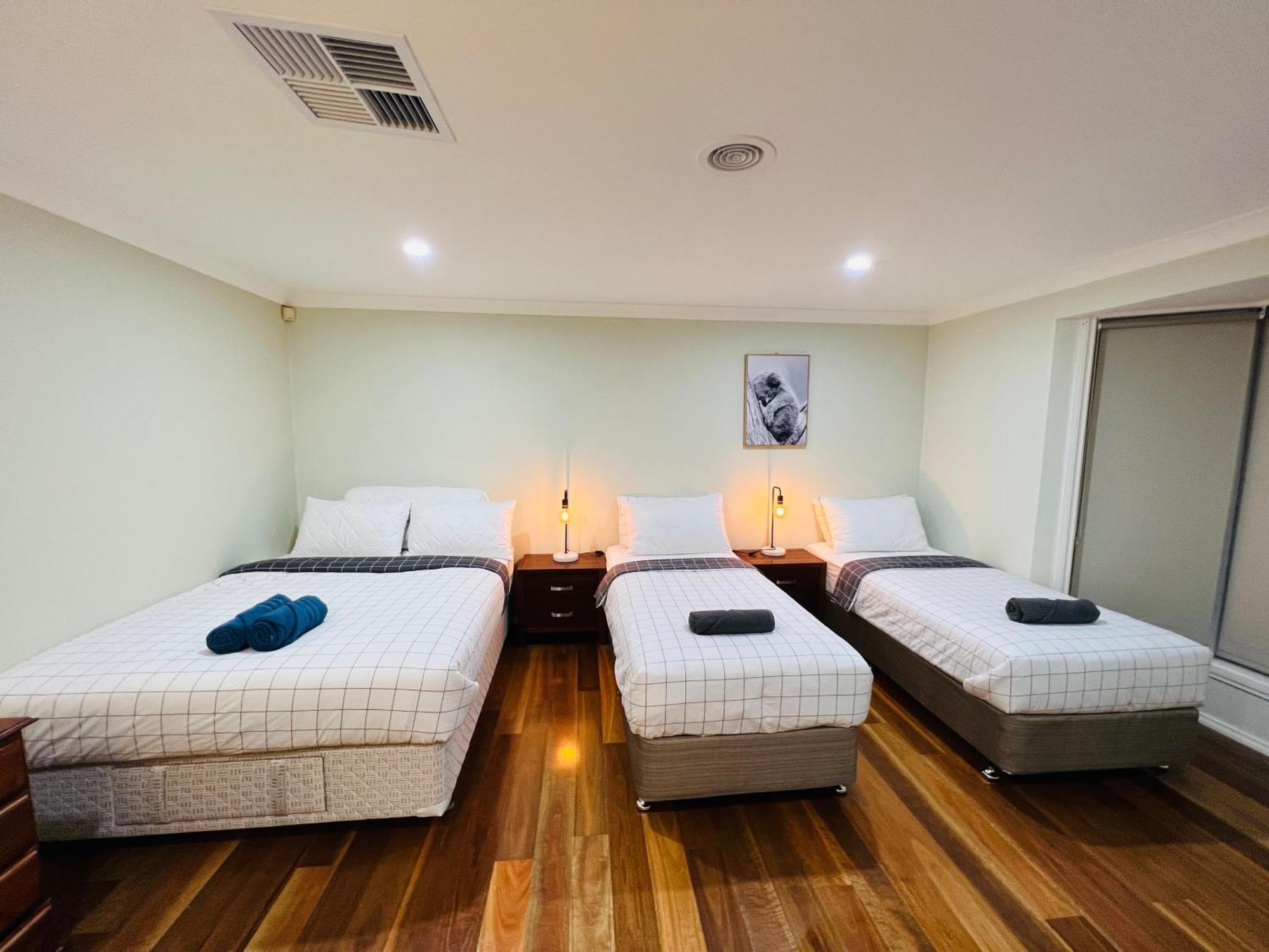Spacious 6 Bedroom Holiday Home 15 Min Away From Melbourne Airport Sydenham Exterior foto