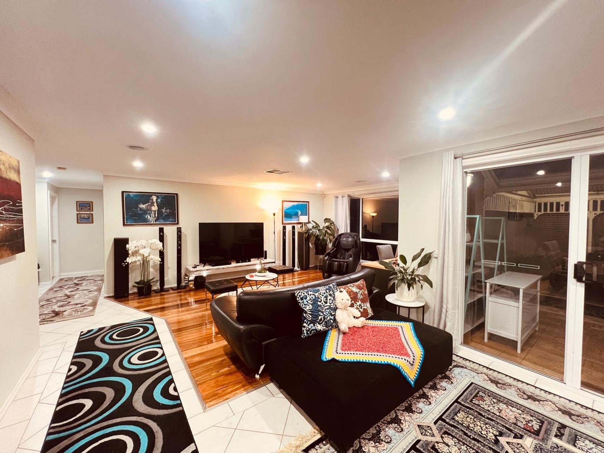 Spacious 6 Bedroom Holiday Home 15 Min Away From Melbourne Airport Sydenham Exterior foto